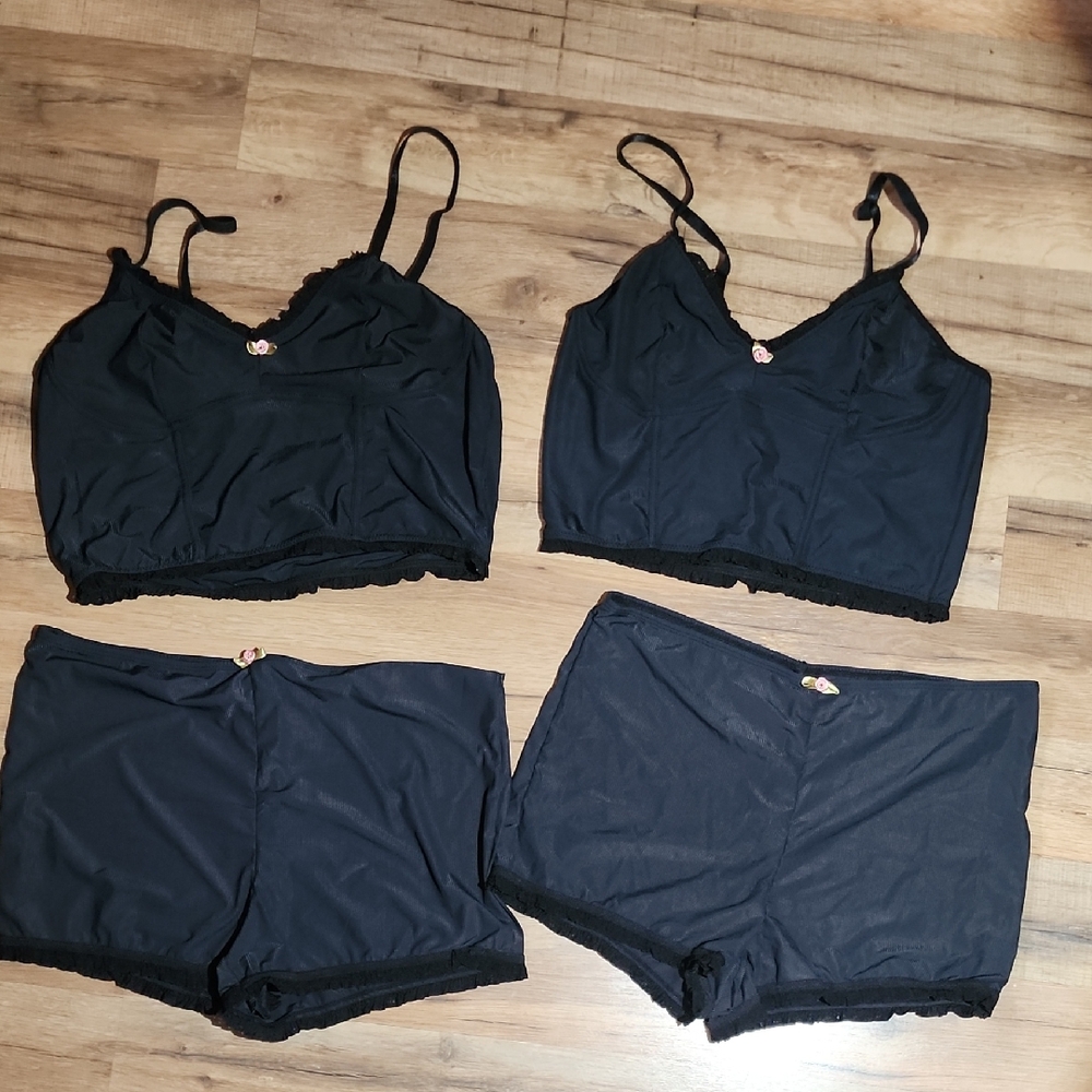 Elegant Black Women's Sleepwear Set